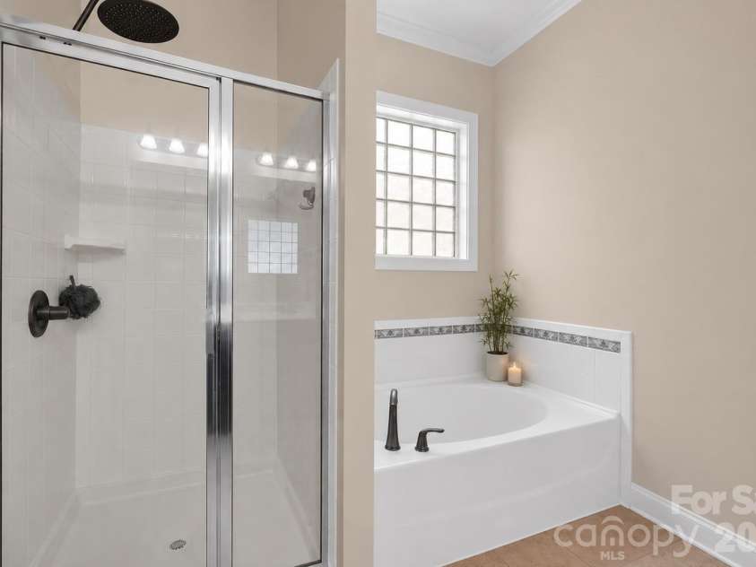 4090 Library Lane, Conover, NC 28613.  MLS# CAR4400655, YatesRealty ID 37588. 