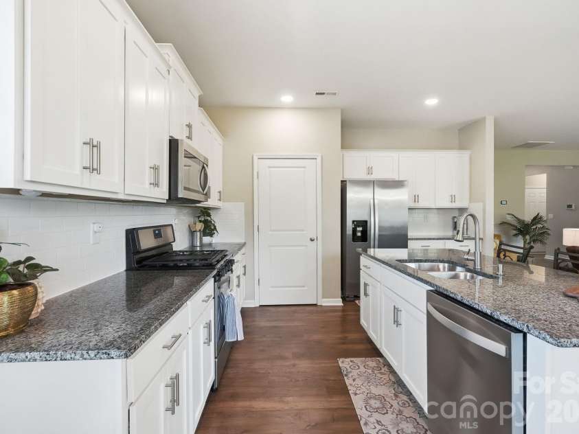 7735 Stonehouse Drive, Gastonia, NC 28056.  MLS# CAR4402484, YatesRealty ID 37589. 