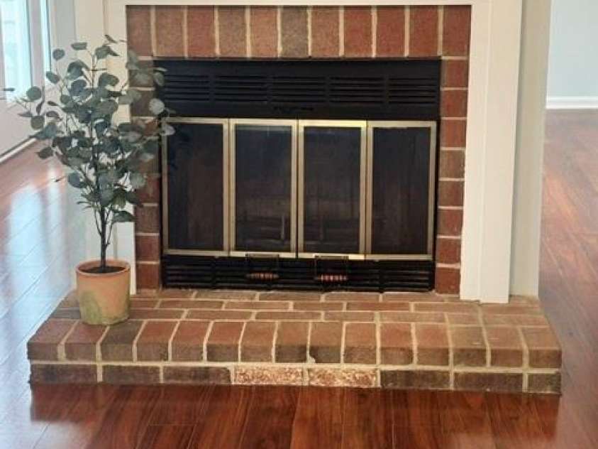 3706 Selwyn Farms Lane, Charlotte, NC 28209.  MLS# CAR4350509, YatesRealty ID 3759. Fireplace