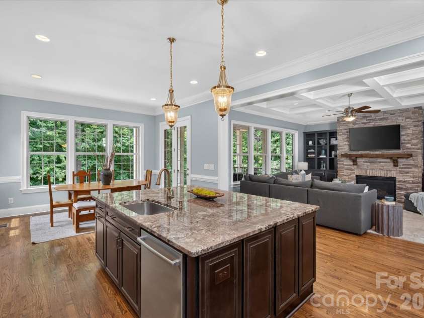 2020 Sherringham Way, Waxhaw, NC 28173.  MLS# CAR4390761, YatesRealty ID 37590. 