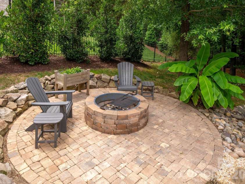 2020 Sherringham Way, Waxhaw, NC 28173.  MLS# CAR4390761, YatesRealty ID 37590. Outdoor firepit
