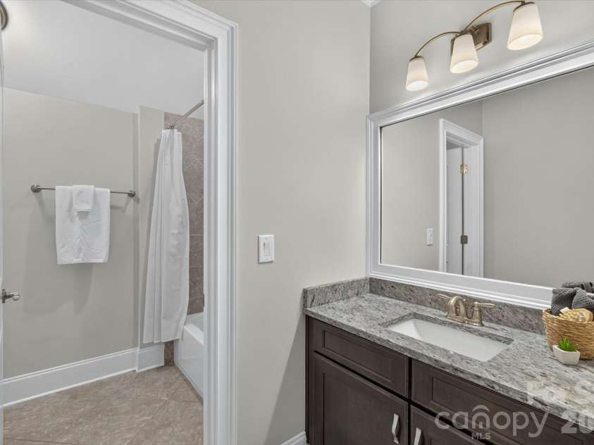 2020 Sherringham Way, Waxhaw, NC 28173.  MLS# CAR4390761, YatesRealty ID 37590. Upstairs baths are nicely appointed