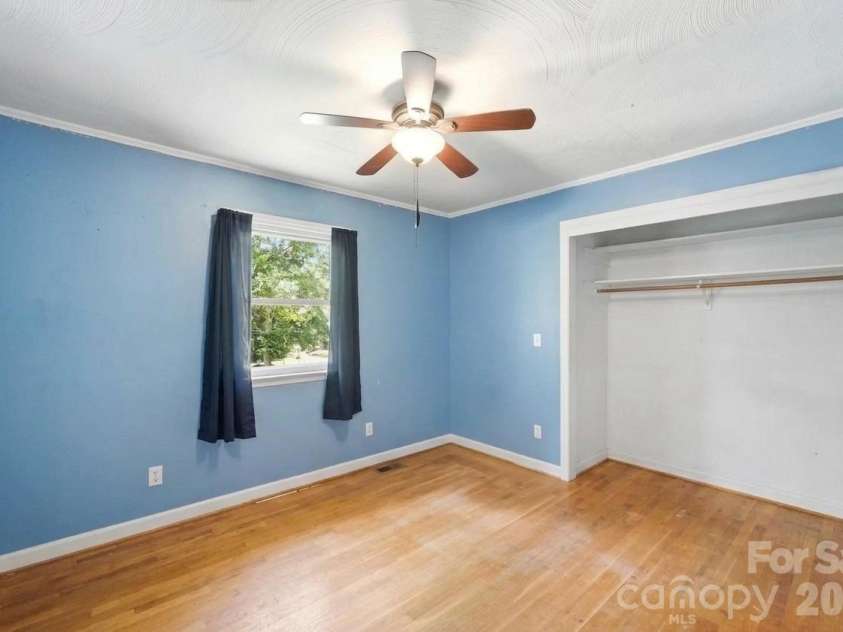 313 Park Terrace Drive, Belmont, NC 28012.  MLS# CAR4404350, YatesRealty ID 37591. 