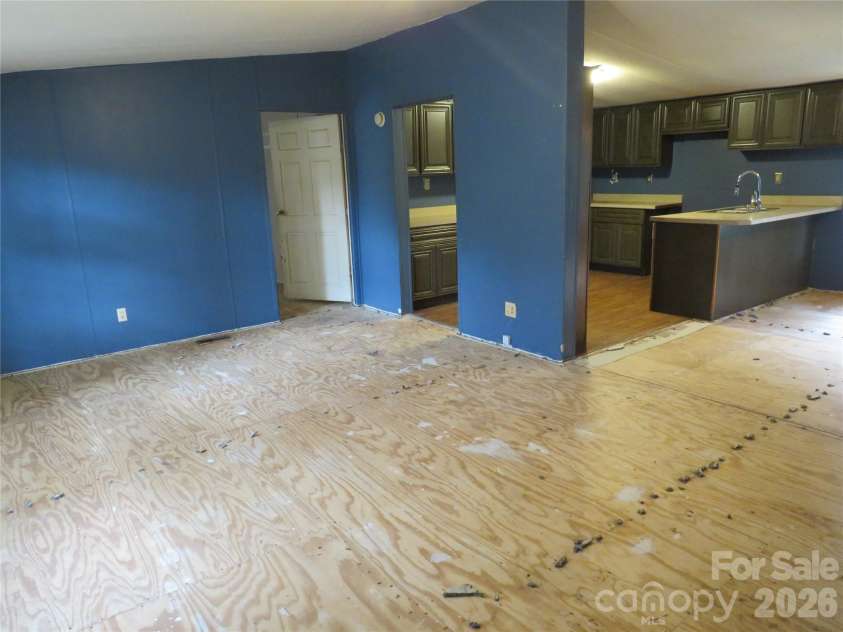 153 Ridgewood Street, Shelby, NC 28152.  MLS# CAR4402178, YatesRealty ID 37592. 