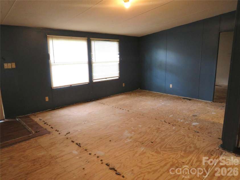 153 Ridgewood Street, Shelby, NC 28152.  MLS# CAR4402178, YatesRealty ID 37592. 