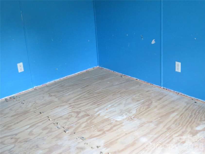 153 Ridgewood Street, Shelby, NC 28152.  MLS# CAR4402178, YatesRealty ID 37592. 