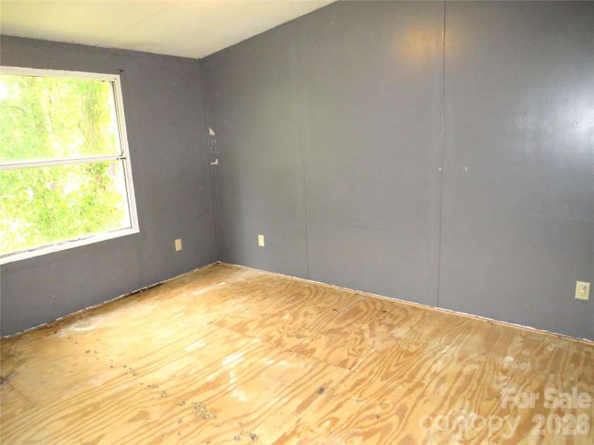 153 Ridgewood Street, Shelby, NC 28152.  MLS# CAR4402178, YatesRealty ID 37592. 