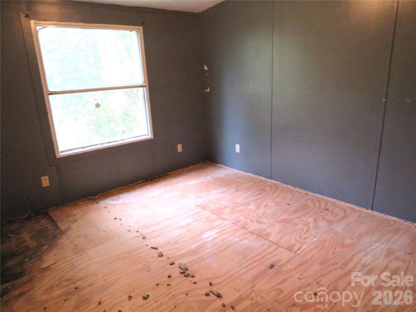 153 Ridgewood Street, Shelby, NC 28152.  MLS# CAR4402178, YatesRealty ID 37592. 
