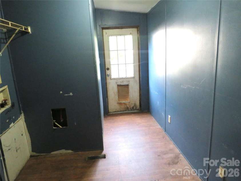 153 Ridgewood Street, Shelby, NC 28152.  MLS# CAR4402178, YatesRealty ID 37592. 