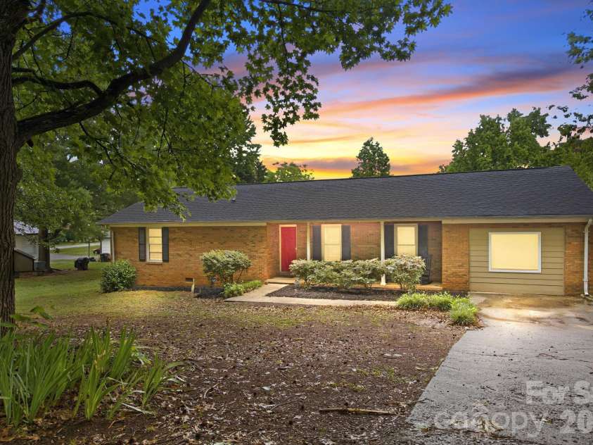 1709 Andover Street, Concord, NC 28027.  MLS# CAR4385139, YatesRealty ID 37593. 