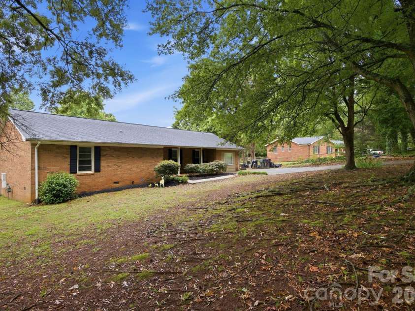 1709 Andover Street, Concord, NC 28027.  MLS# CAR4385139, YatesRealty ID 37593. 