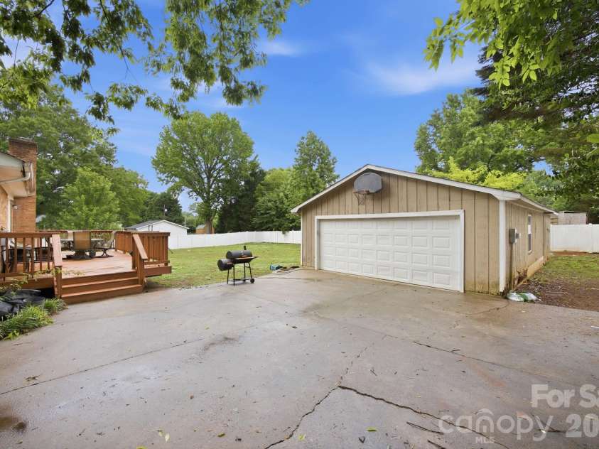 1709 Andover Street, Concord, NC 28027.  MLS# CAR4385139, YatesRealty ID 37593. 