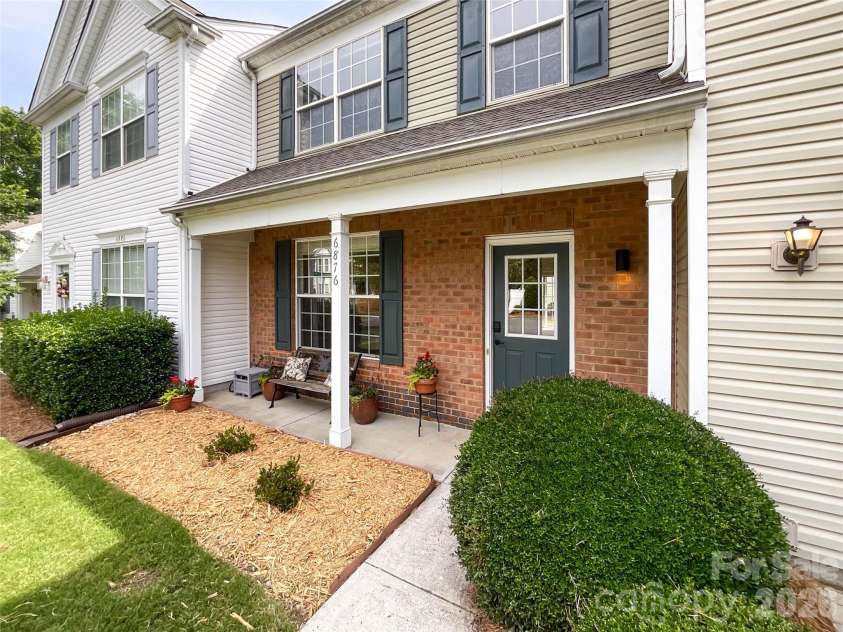 6876 Rothchild Drive, Charlotte, NC 28270.  MLS# CAR4388708, YatesRealty ID 37594. 