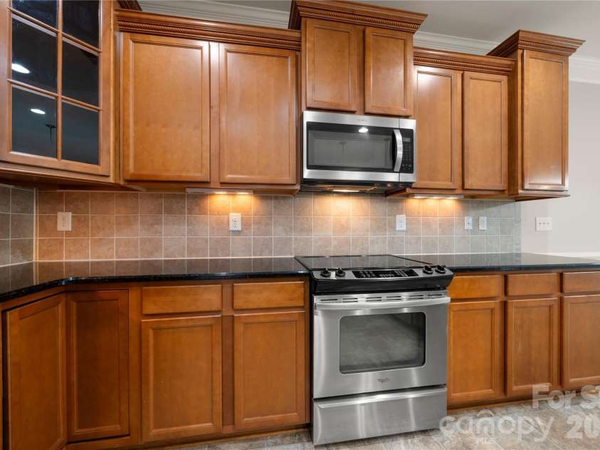 523 Danson Drive, Fort Mill, SC 29715.  MLS# CAR4392036, YatesRealty ID 37595. 