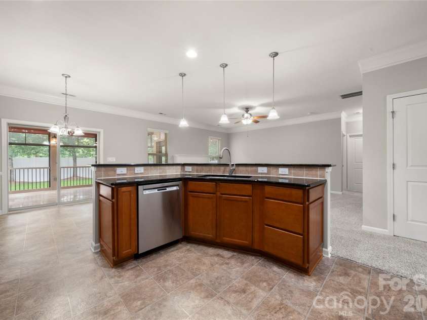523 Danson Drive, Fort Mill, SC 29715.  MLS# CAR4392036, YatesRealty ID 37595. 