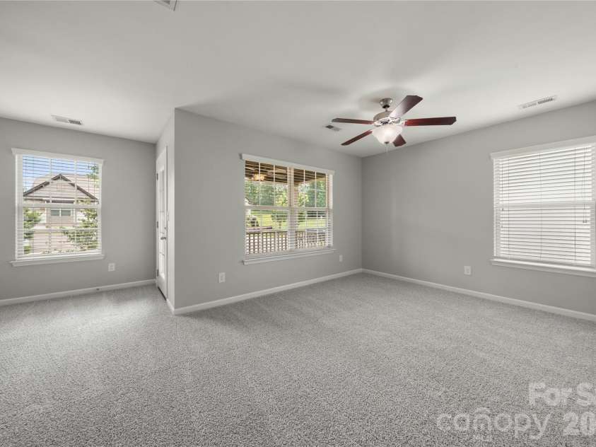 523 Danson Drive, Fort Mill, SC 29715.  MLS# CAR4392036, YatesRealty ID 37595. Loft