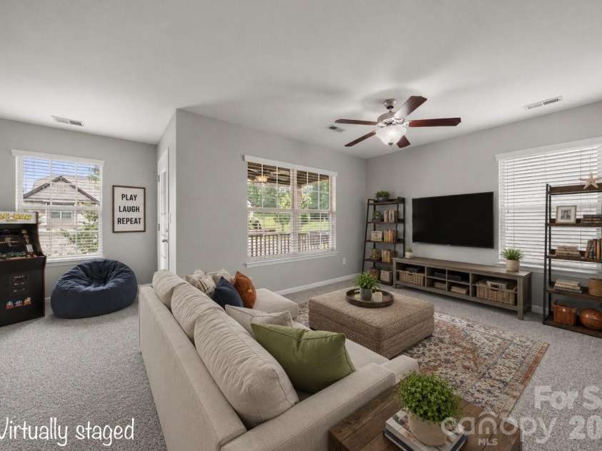 523 Danson Drive, Fort Mill, SC 29715.  MLS# CAR4392036, YatesRealty ID 37595. Loft - virtually staged