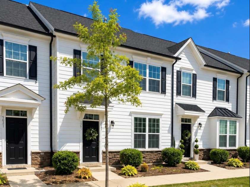 5025 Patton Drive, Gastonia, NC 28056.  MLS# CAR4392818, YatesRealty ID 37596. 