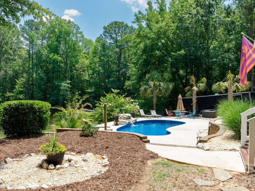 3009 Mamoth Oak Drive, Lancaster, SC 29720.  MLS# CAR4393141, YatesRealty ID 37598. 