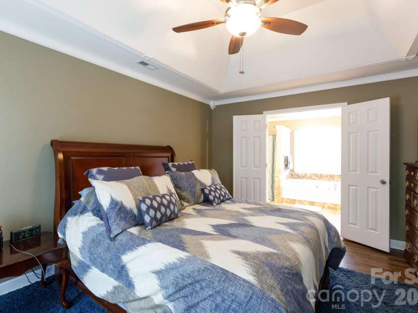 3009 Mamoth Oak Drive, Lancaster, SC 29720.  MLS# CAR4393141, YatesRealty ID 37598. 