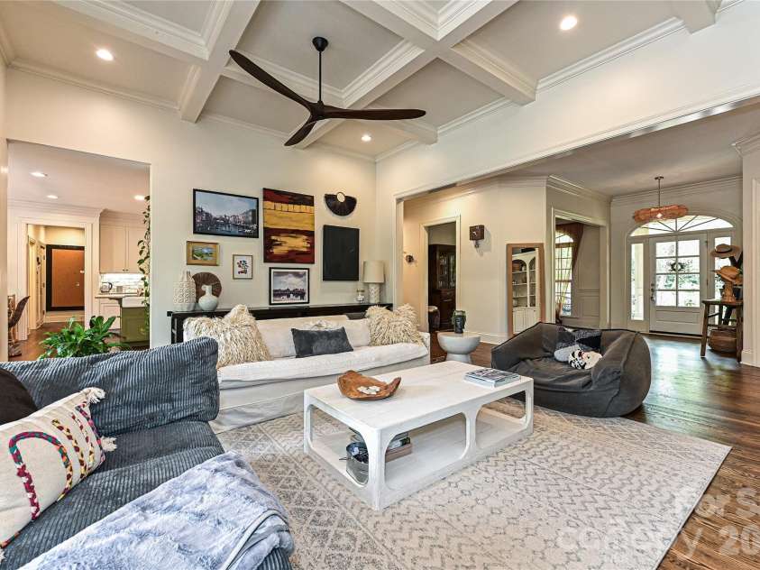 1126 Concord Road, Davidson, NC 28036.  MLS# CAR4395369, YatesRealty ID 37599. 