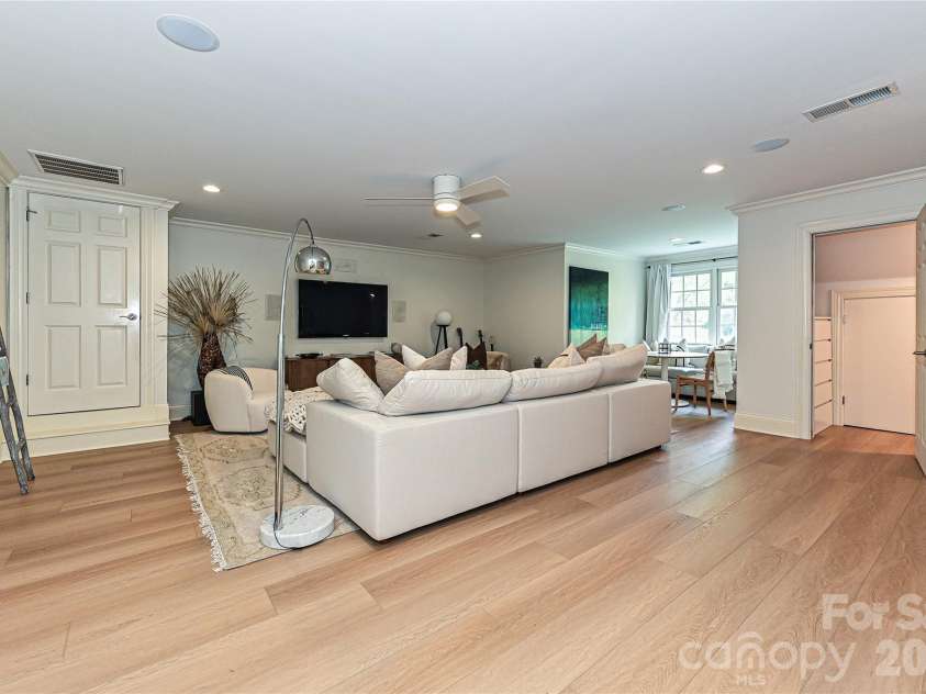 1126 Concord Road, Davidson, NC 28036.  MLS# CAR4395369, YatesRealty ID 37599. 