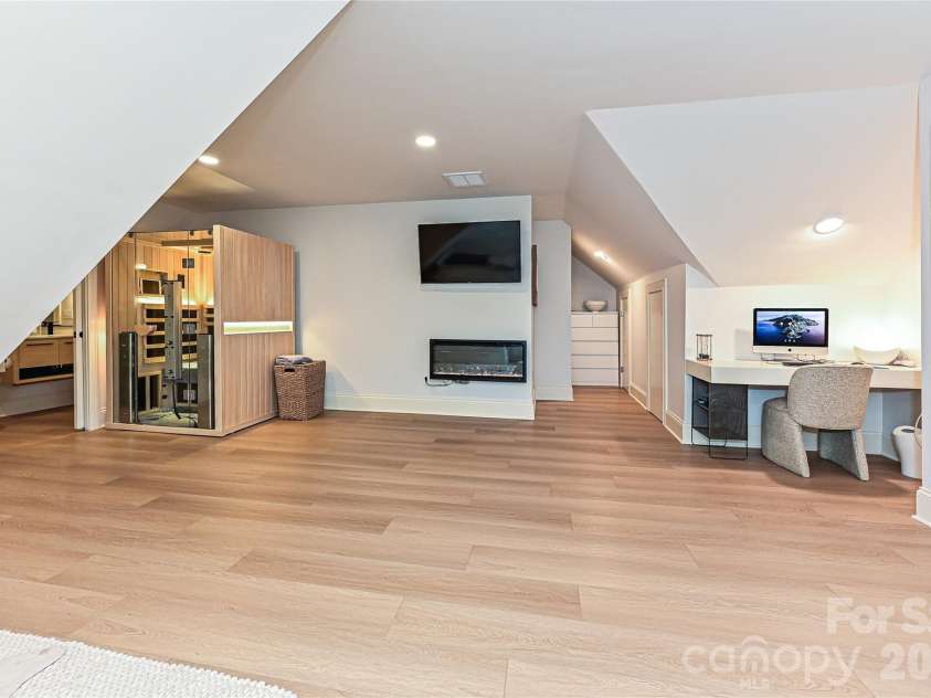 1126 Concord Road, Davidson, NC 28036.  MLS# CAR4395369, YatesRealty ID 37599. 