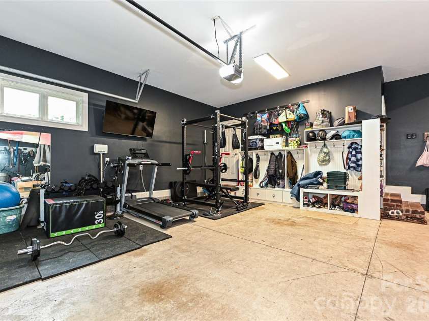1126 Concord Road, Davidson, NC 28036.  MLS# CAR4395369, YatesRealty ID 37599. 