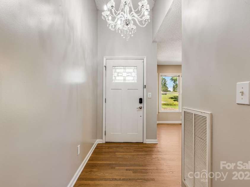 110 Ritchie Drive, Shelby, NC 28152.  MLS# CAR4304548, YatesRealty ID 3760. 