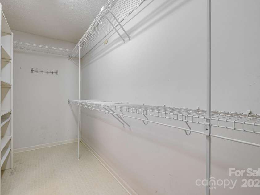 110 Ritchie Drive, Shelby, NC 28152.  MLS# CAR4304548, YatesRealty ID 3760. 