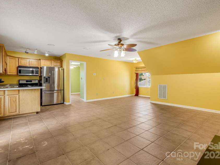 110 Ritchie Drive, Shelby, NC 28152.  MLS# CAR4304548, YatesRealty ID 3760. 