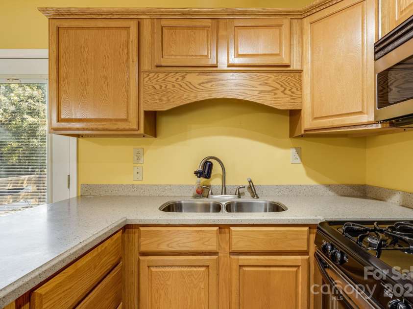 110 Ritchie Drive, Shelby, NC 28152.  MLS# CAR4304548, YatesRealty ID 3760. 