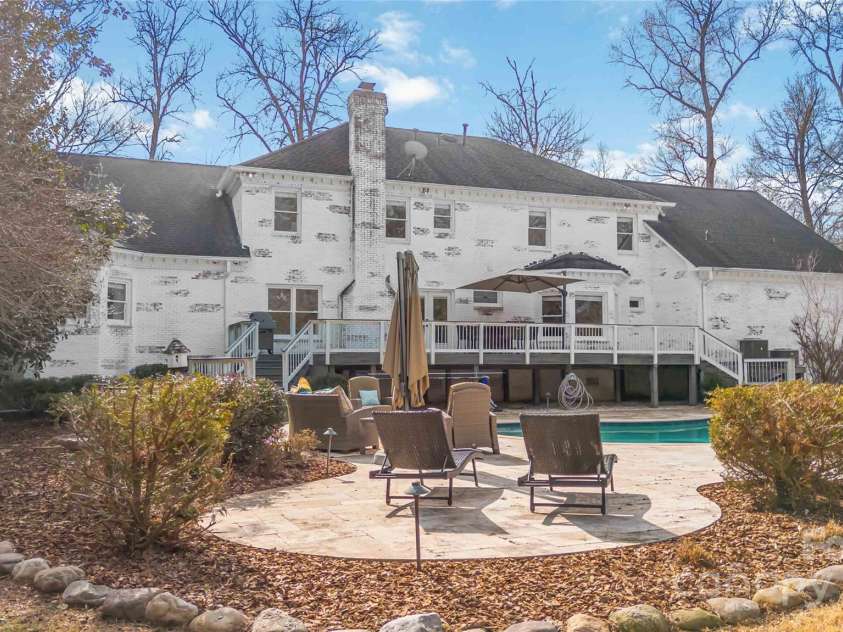 4001 Carmel Acres Drive, Charlotte, NC 28226.  MLS# CAR4256527, YatesRealty ID 3760. 