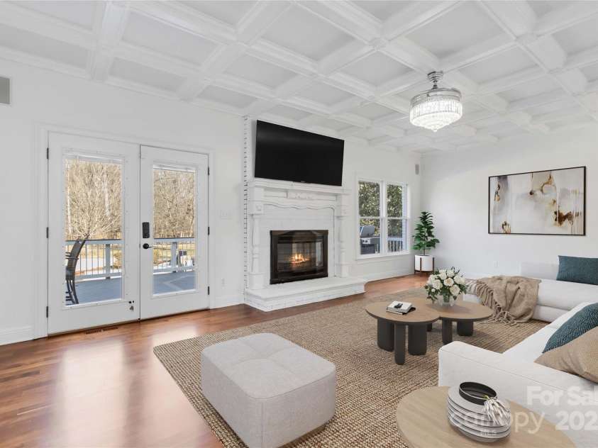 4001 Carmel Acres Drive, Charlotte, NC 28226.  MLS# CAR4256527, YatesRealty ID 3760. Virtually staged