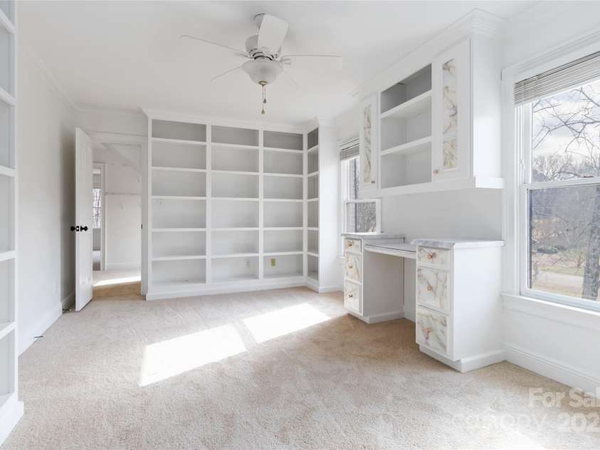 4001 Carmel Acres Drive, Charlotte, NC 28226.  MLS# CAR4256527, YatesRealty ID 3760. Walk in closet off the upstairs BR