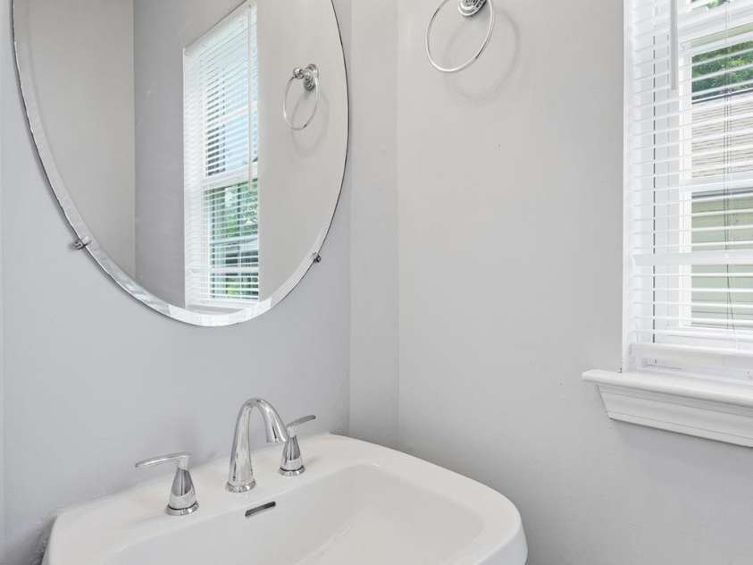 9021 Cedar Run Way, Charlotte, NC 28273.  MLS# CAR4389601, YatesRealty ID 37601. 