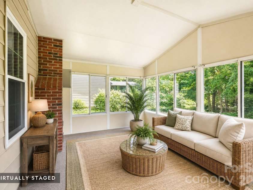 9021 Cedar Run Way, Charlotte, NC 28273.  MLS# CAR4389601, YatesRealty ID 37601. 