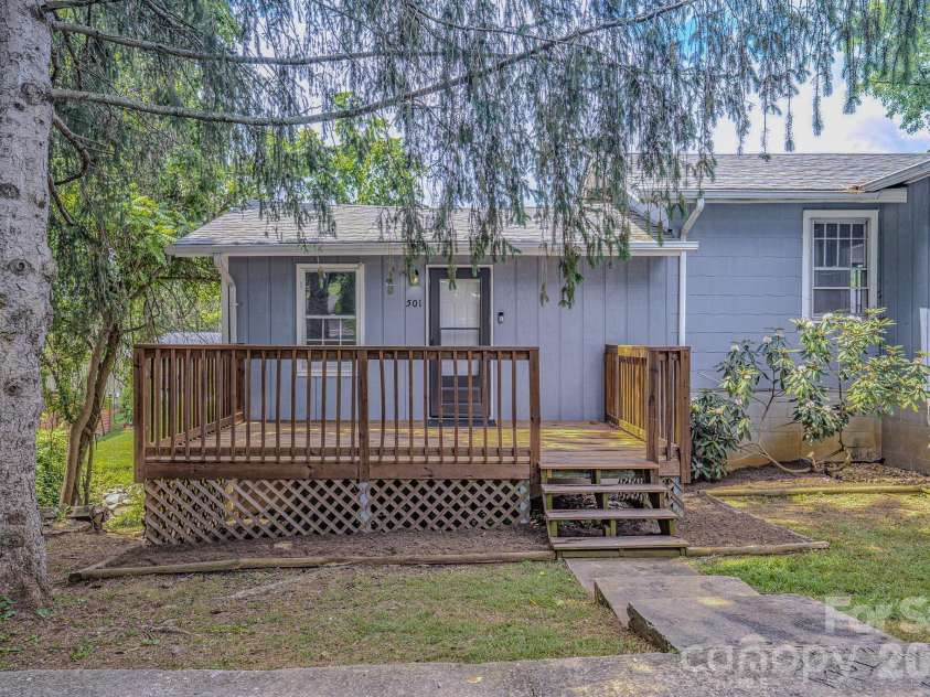 501 Fairview Road, Asheville, NC 28803.  MLS# CAR4393611, YatesRealty ID 37603. 