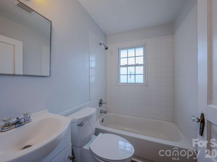 501 Fairview Road, Asheville, NC 28803.  MLS# CAR4393611, YatesRealty ID 37603. Full Bath on Main Level