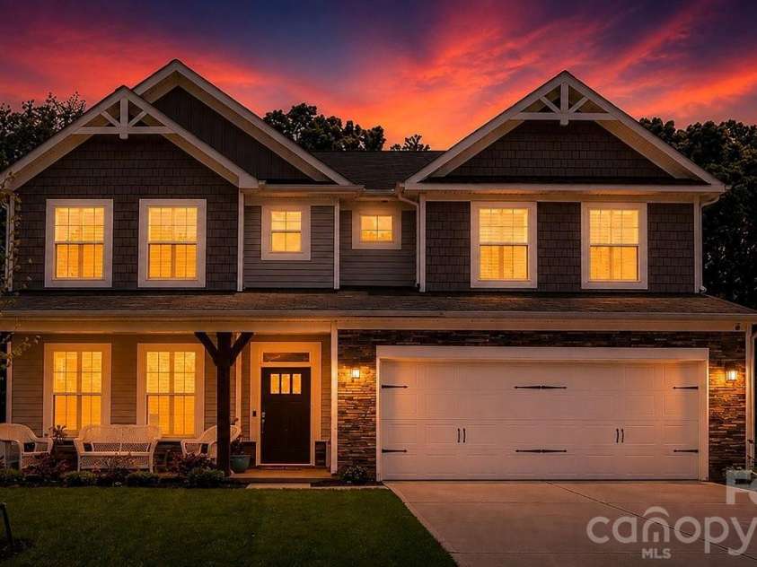 2176 Windley Drive, Gastonia, NC 28054.  MLS# CAR4397911, YatesRealty ID 37604. 