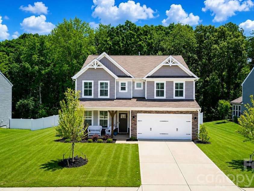 2176 Windley Drive, Gastonia, NC 28054.  MLS# CAR4397911, YatesRealty ID 37604. 