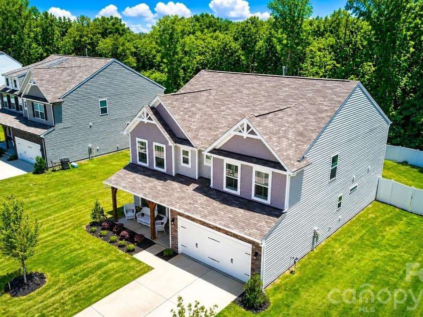 2176 Windley Drive, Gastonia, NC 28054.  MLS# CAR4397911, YatesRealty ID 37604. 