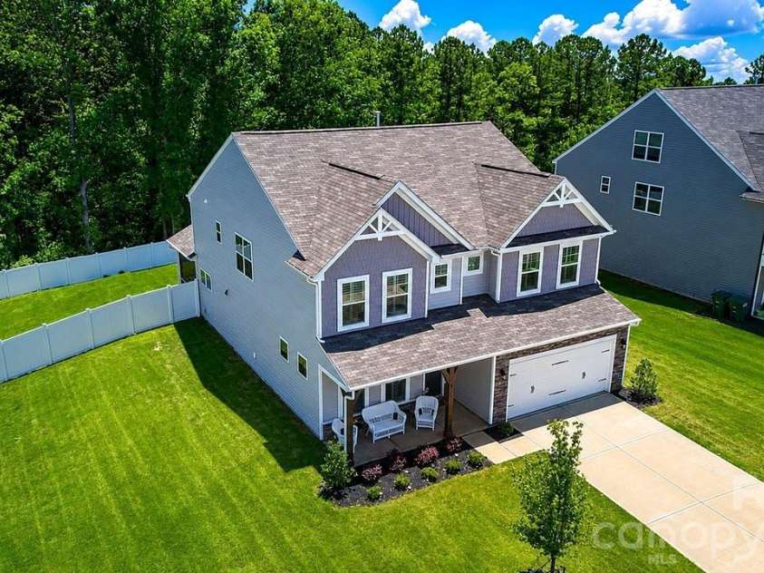 2176 Windley Drive, Gastonia, NC 28054.  MLS# CAR4397911, YatesRealty ID 37604. 
