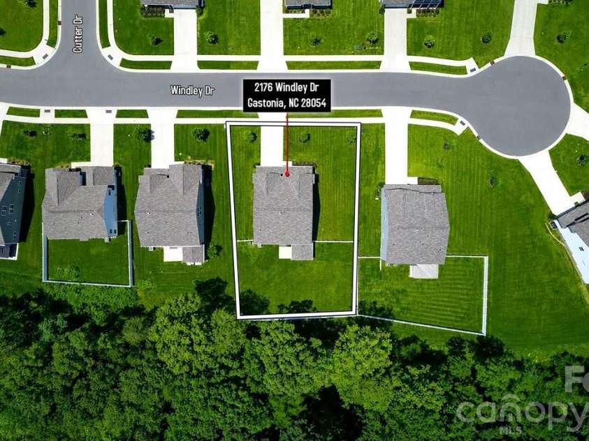 2176 Windley Drive, Gastonia, NC 28054.  MLS# CAR4397911, YatesRealty ID 37604. 
