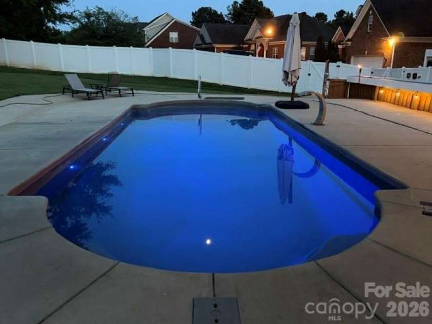 3129 Linkside Court, Fort Mill, SC 29715.  MLS# CAR4397858, YatesRealty ID 37605. 