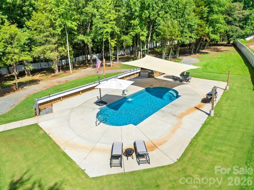 3129 Linkside Court, Fort Mill, SC 29715.  MLS# CAR4397858, YatesRealty ID 37605. 