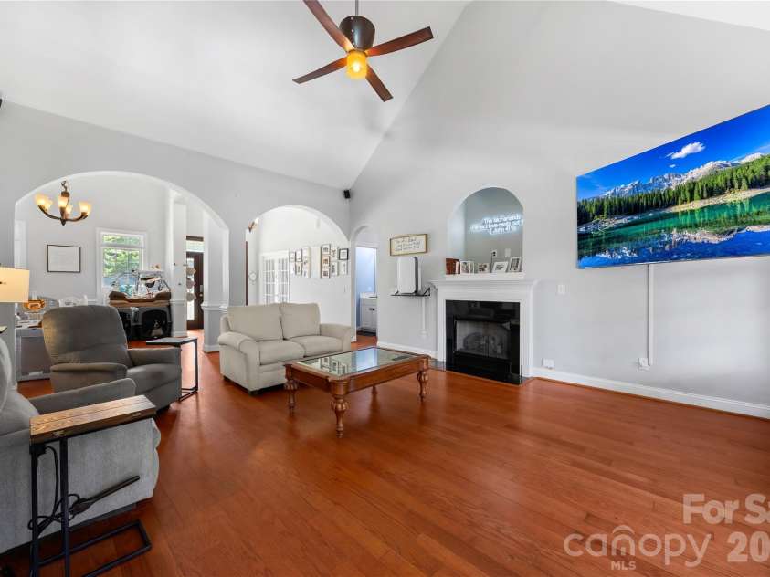 3129 Linkside Court, Fort Mill, SC 29715.  MLS# CAR4397858, YatesRealty ID 37605. 