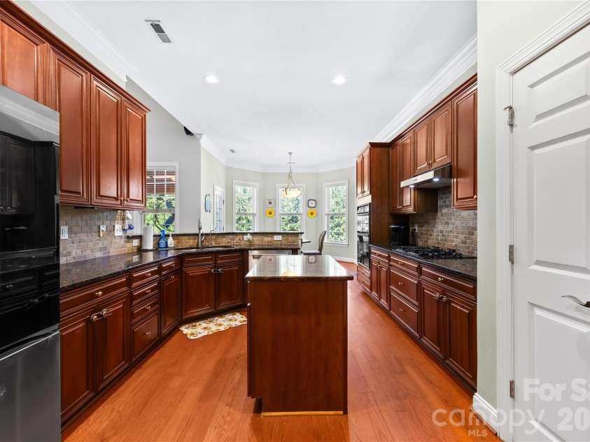 3129 Linkside Court, Fort Mill, SC 29715.  MLS# CAR4397858, YatesRealty ID 37605. 