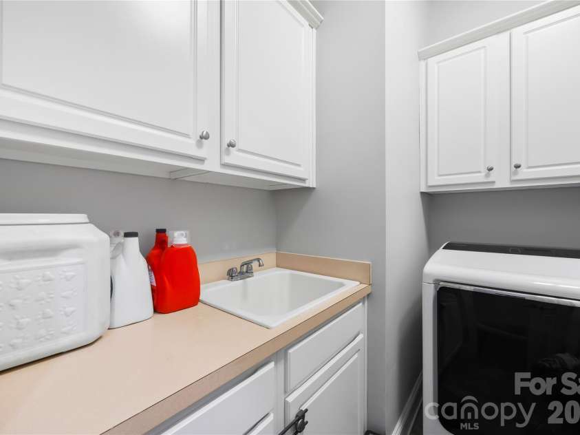 3129 Linkside Court, Fort Mill, SC 29715.  MLS# CAR4397858, YatesRealty ID 37605. 