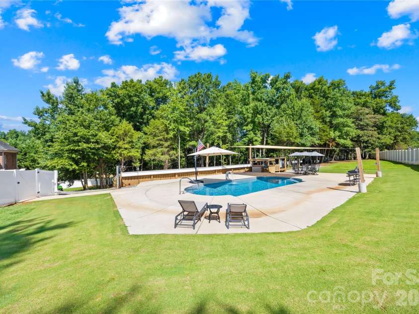 3129 Linkside Court, Fort Mill, SC 29715.  MLS# CAR4397858, YatesRealty ID 37605. 